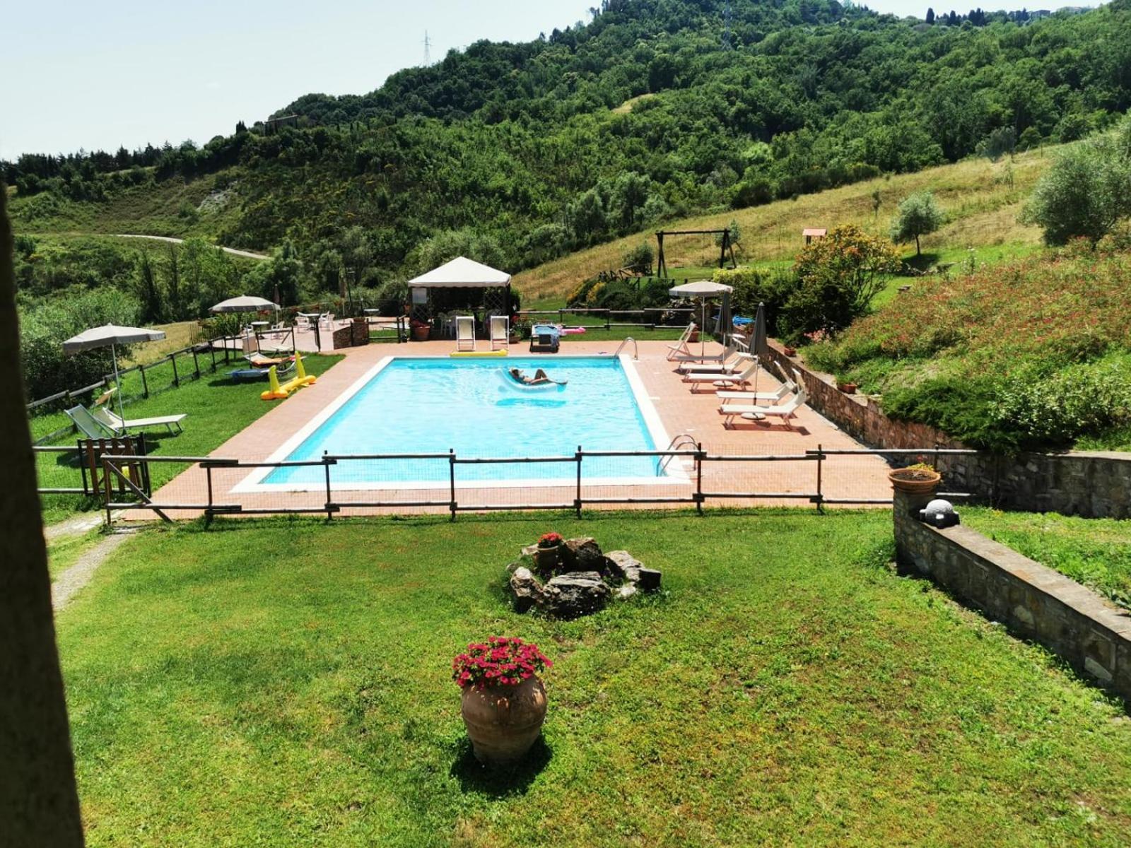 Agriturismo Lucertola بمونتيكاتيني فال دي سيسينا المظهر الخارجي الصورة