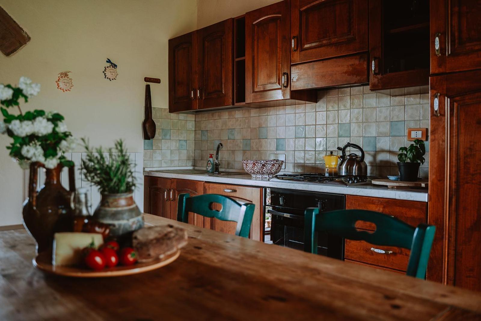Agriturismo Lucertola بمونتيكاتيني فال دي سيسينا الغرفة الصورة