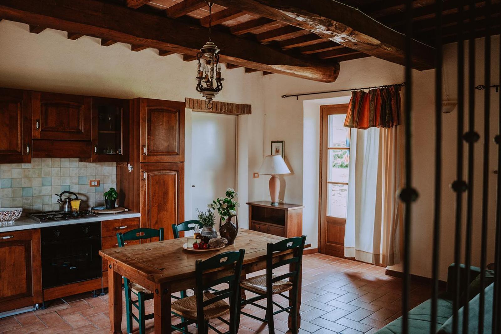 Agriturismo Lucertola بمونتيكاتيني فال دي سيسينا الغرفة الصورة